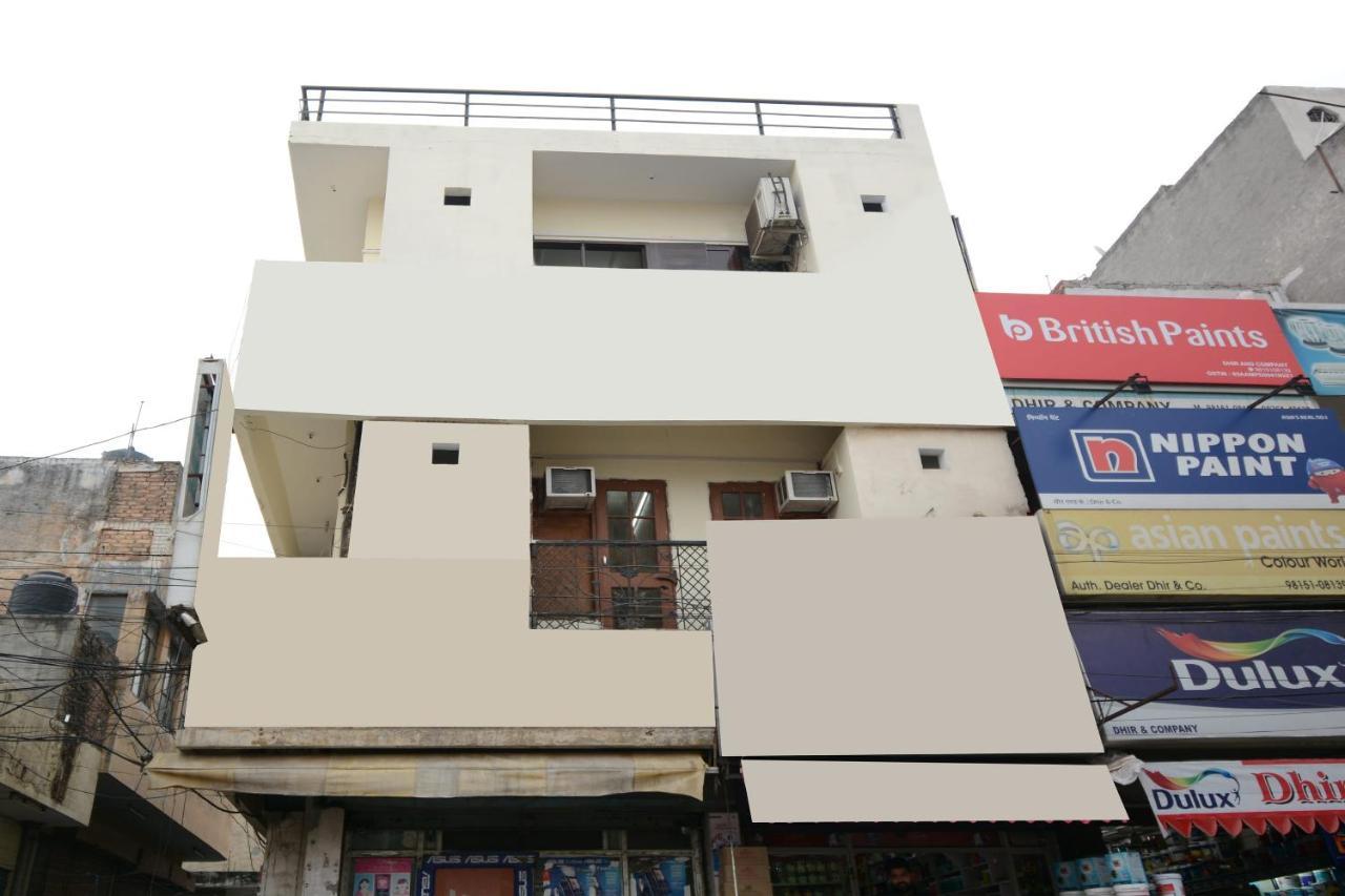 Oyo 28179 Ambay Guest House Jalandhar Exteriör bild