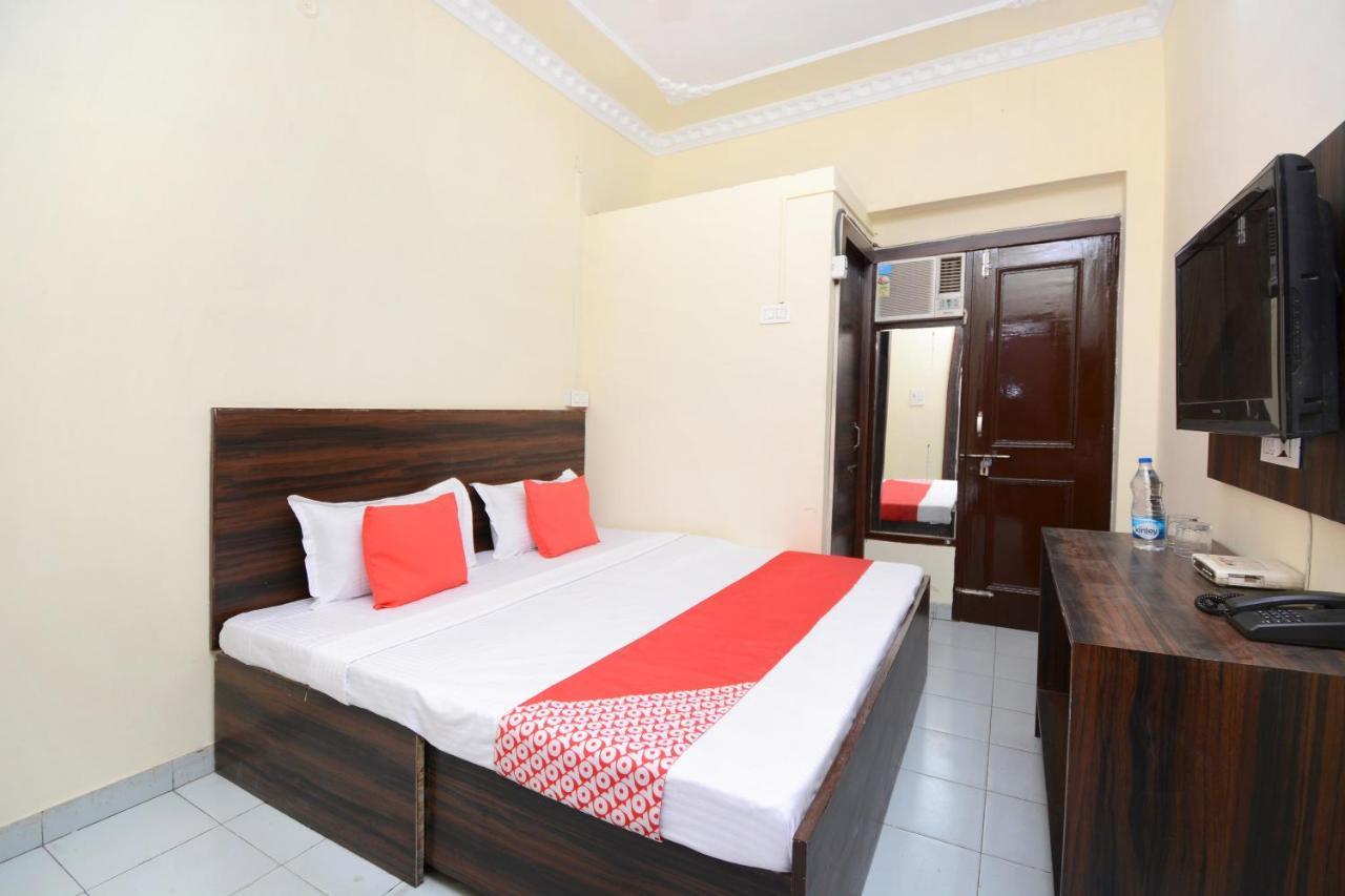 Oyo 28179 Ambay Guest House Jalandhar Exteriör bild