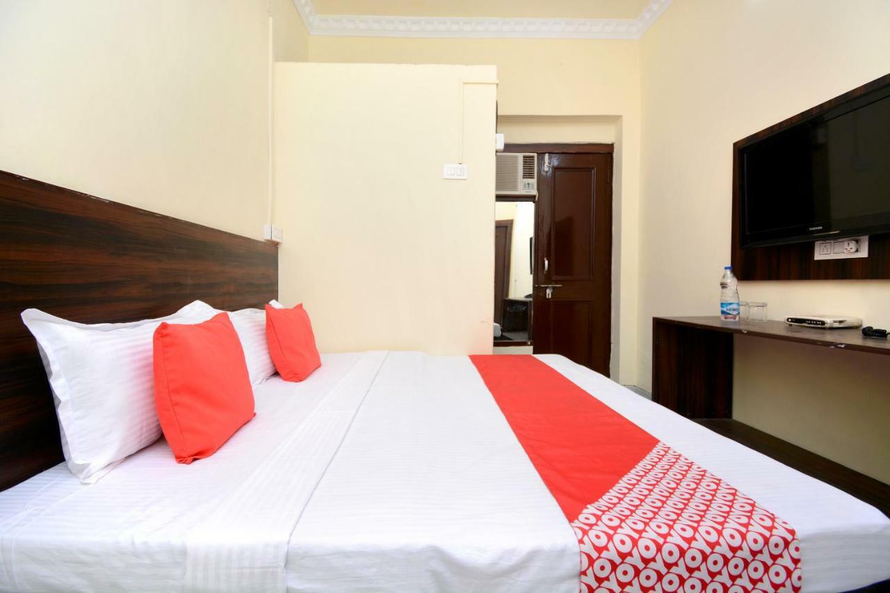 Oyo 28179 Ambay Guest House Jalandhar Exteriör bild